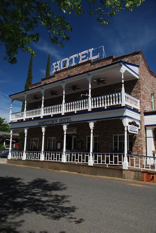 Jamestown Hotel Room photo